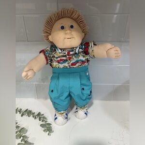Vintage Cabbage Patch Kids With Safari Outfit 1978-1983 Collection Doll Sign